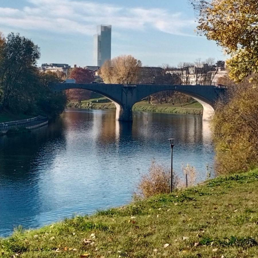 La Riva Del Po Indipendente * Turín