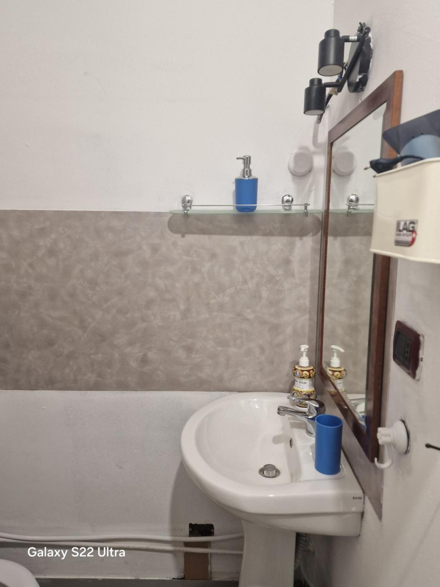 La Riva Del Po Indipendente Bed and breakfast